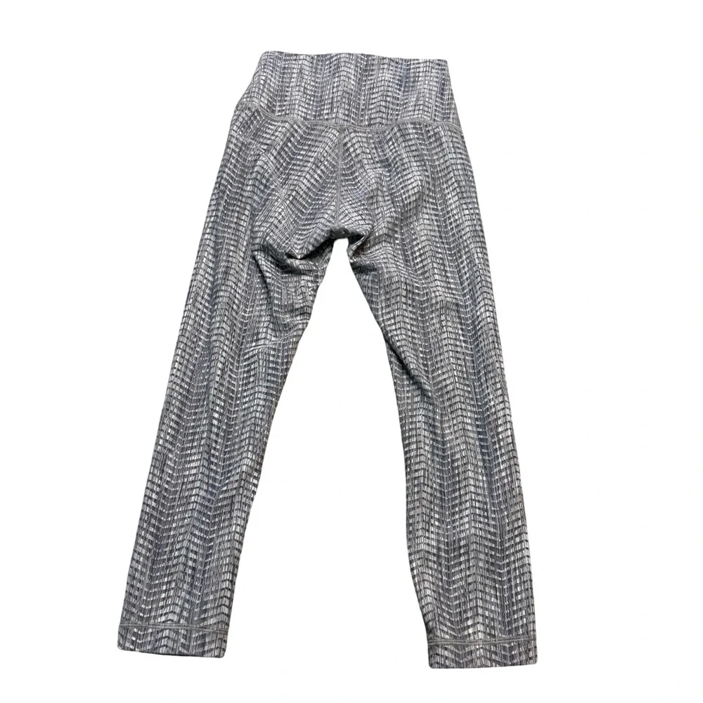 🩶 Lululemon Wunder Under HR‎ Crop Luon Arrow Jacquard Size 2 🩶